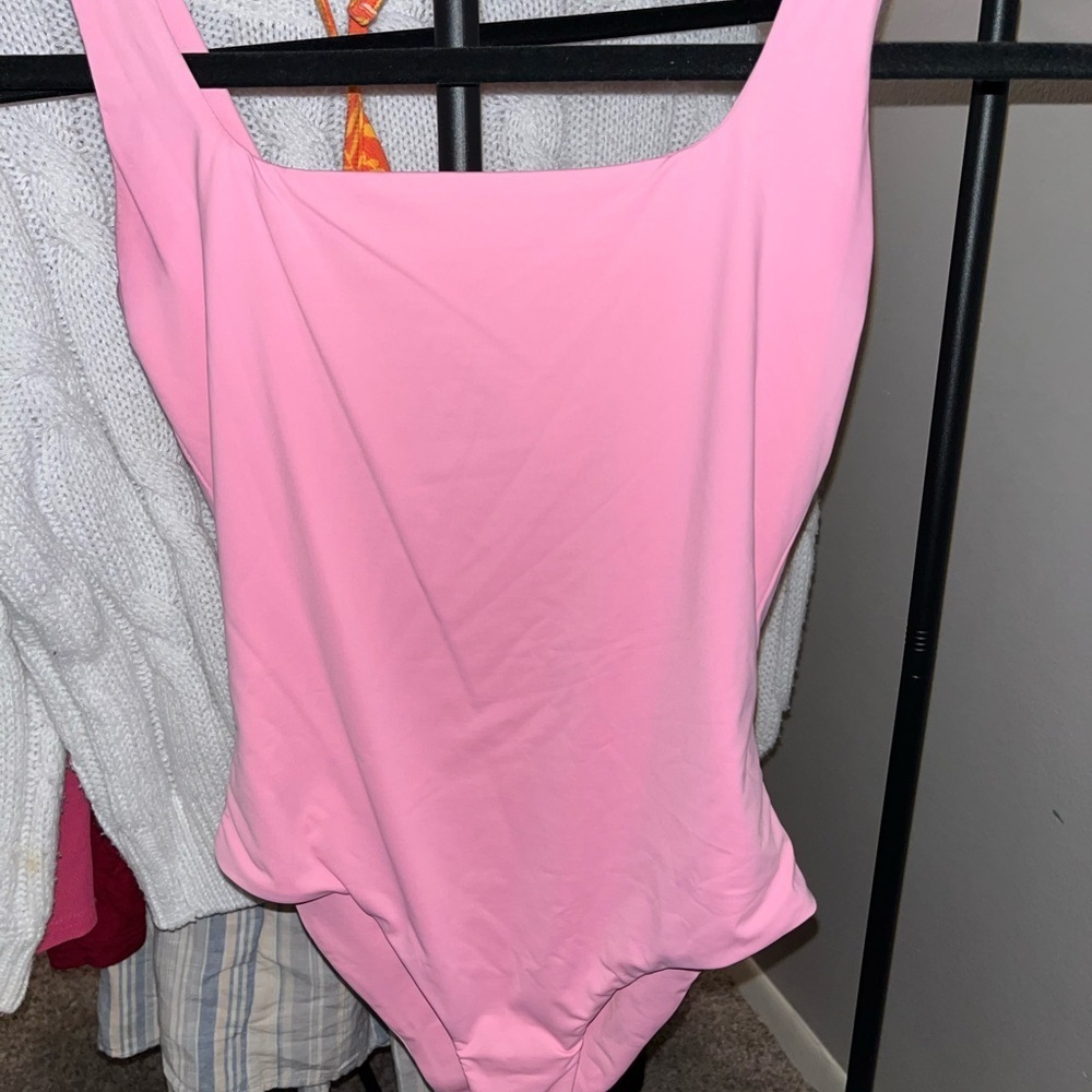 SHEIN Pink Kids One Piece Bodysuit